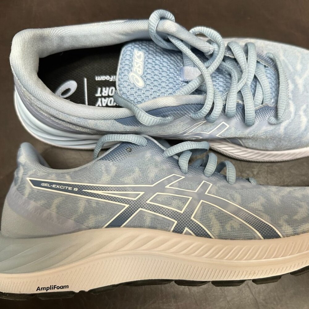 NWOB New ! ASICS GEL-EXCITE 8 Running Shoes Light Blue 1012B085 Women Size 8 1/2